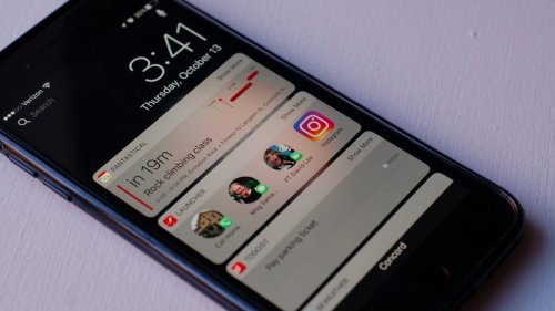 These 10 widgets belong on your iPhone's lock screen