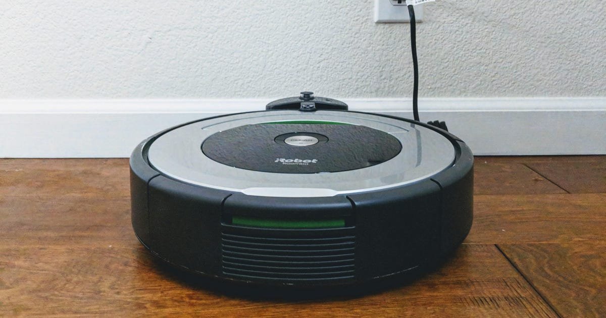 Sen. Warren Asks FTC to Nix Amazon Purchase of Roomba Maker
