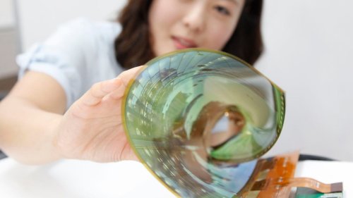 LG Display unveils flexible TV panel that can be rolled up to 3cm