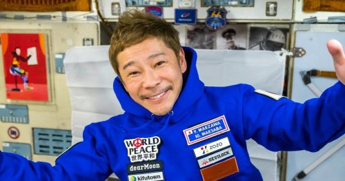 Billionaire Behind SpaceX Starship Moon Mission Picks Crew That Includes a K-Pop Musician and Actor