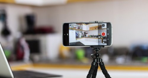 you-can-use-your-iphone-or-android-phone-as-a-webcam-here-s-how