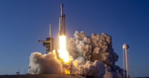 Musk's SpaceX bests Bezos' Blue Origin in battle for military space launches