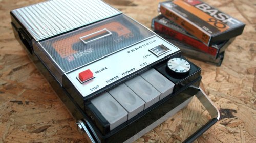 Rewind: This Raspberry Pi cassette player plays Spotify tunes from actual tapes