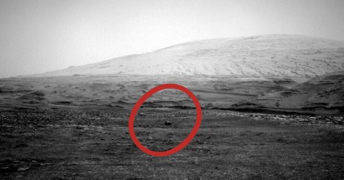 NASA Curiosity rover investigates mysterious shiny Mars boulder