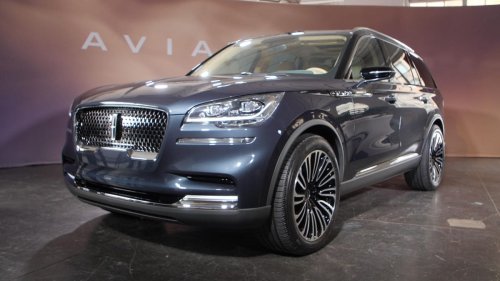 Lincoln Aviator debuts at NY Auto Show as a twin-turbo plug-in hybrid