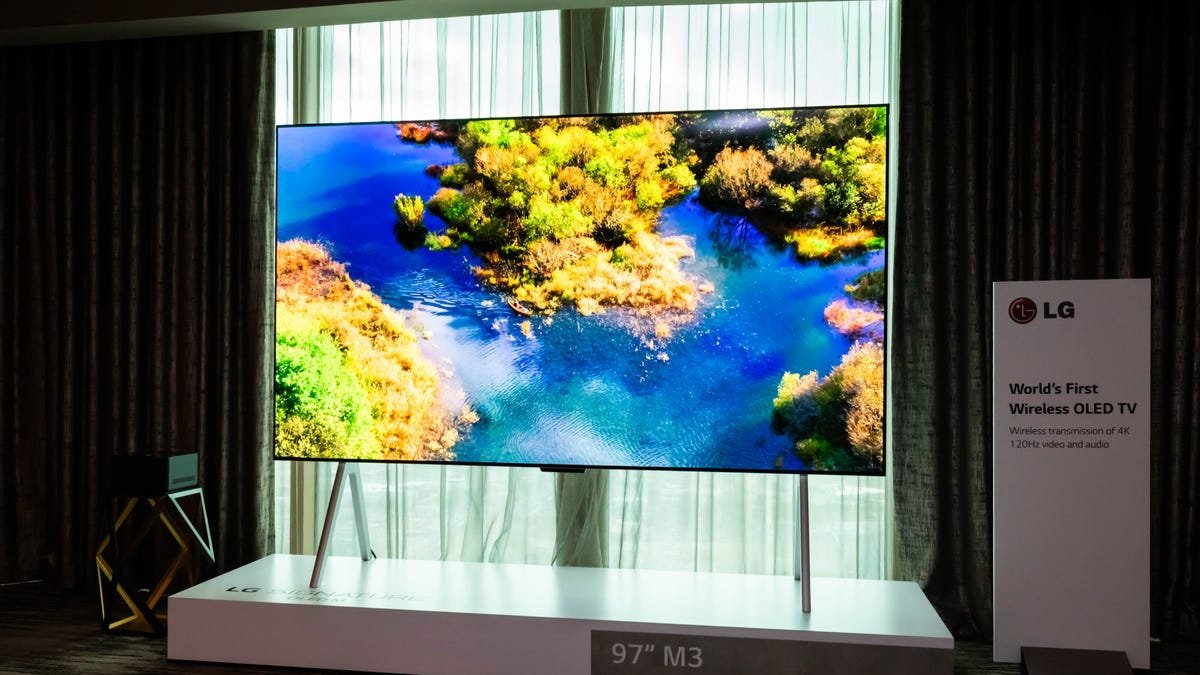 LG's Wireless 97-Inch OLED TV Is Full of Surprises