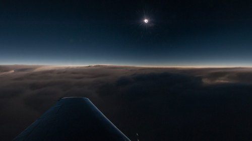 Solar eclipse chasers: Snapping shots at 44,000 feet