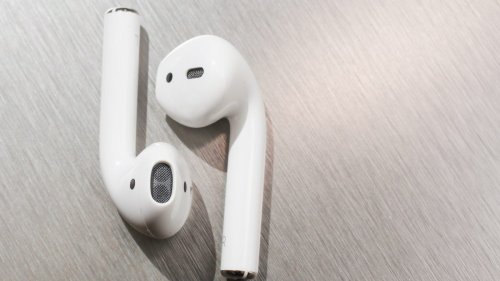 Apple's AirPods may look weird, but they'll change the headphone market (hands-on)