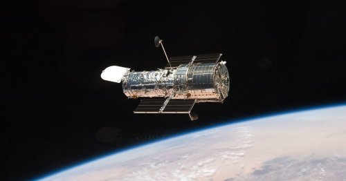 NASA Looks Into Sending SpaceX Crew Dragon to Reboost Hubble Telescope, Extend Its Life