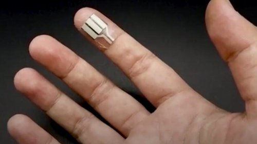 This device turns your sweaty finger into a gadget charger