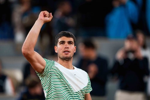 Roland-Garros 2023 : le N.1 mondial Carlos Alcaraz rejoint Novak Djokovic en demi-finales