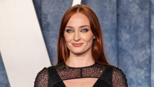 Sophie Turner officialise sa relation avec l'aristocrate Peregrine Pearson