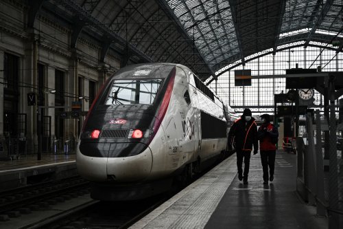 Nouvel An : la ligne SNCF Bordeaux-Toulouse paralysée par un important incendie, jusqu'à 5h30 de retard prévus