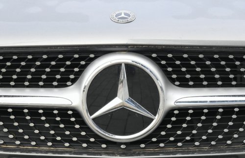 Mercedes rappelle près d'un million de voitures pour un problème de frein