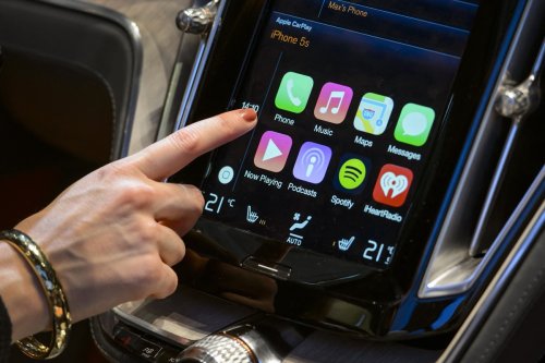 Pourquoi ce constructeur automobile ne prendra plus en charge Apple CarPlay ?