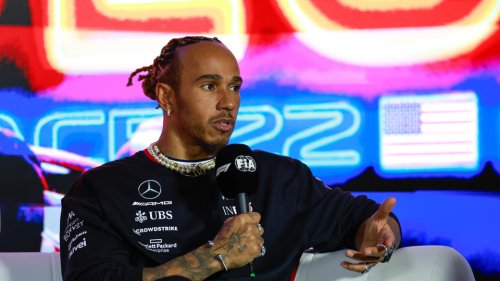 «C’est Christian Horner qui m’a contacté» : Lewis Hamilton donne sa version sur les contacts avec Red Bull