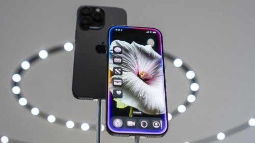 Trump threatens 25% tariff on Apple and says Samsung and other tech companies could be next