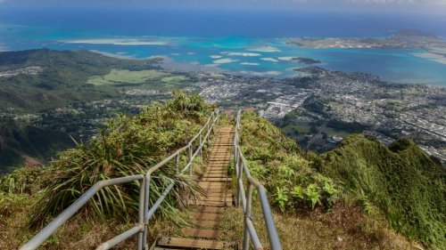 Haiku Stairs: Hawaii attraction to be removed following bad tourist behavior