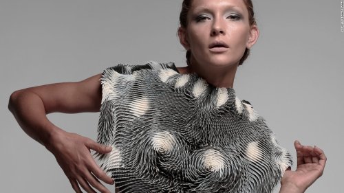 Eyes off: The 3-D printed cape that warns you when you're being watched