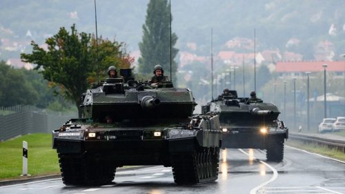 Tại sao Đức chật vật chấp nhận ý tưởng đưa xe tăng tới Ukraine?
