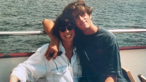 They had a teen summer romance. 26 years later, they reunited
