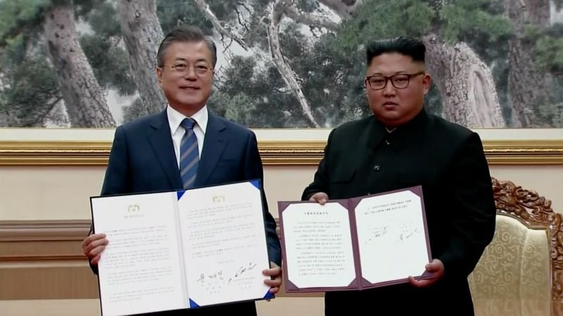 North and South Korea commit to 'era of no war'