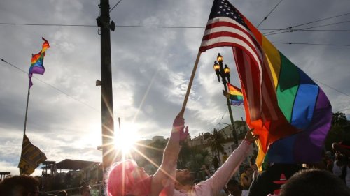 Man shot near San Francisco gay pride event, suspects detained