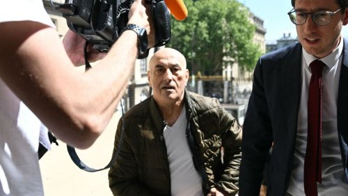 Trial of gang accused of robbing Kim Kardashian at gunpoint opens in Paris
