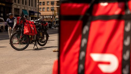DoorDash will let users buy now, pay later for fast food, a possible worrying sign for the economy