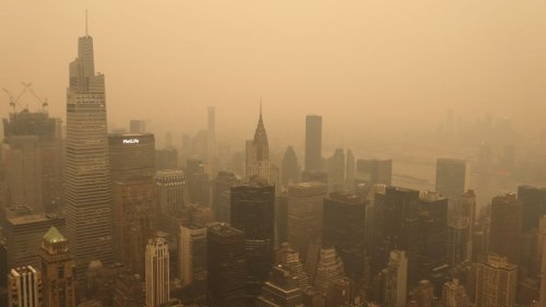Intense smoke fills NYC and forces a ‘code red’ in Philadelphia as millions from the East Coast to Canada suffer from Quebec’s wildfires