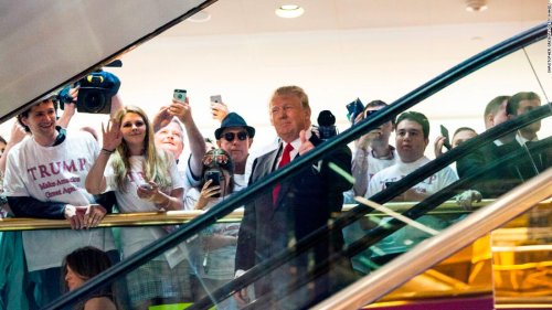 Donald Trump's crowd size obsession explains his entire presidency