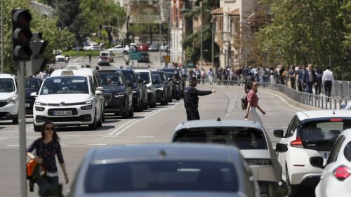 Spain and Portugal declare states of emergency after massive power outage