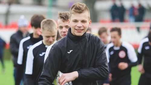 Russian goalkeeper, 16, makes remarkable recovery after being struck by lightning