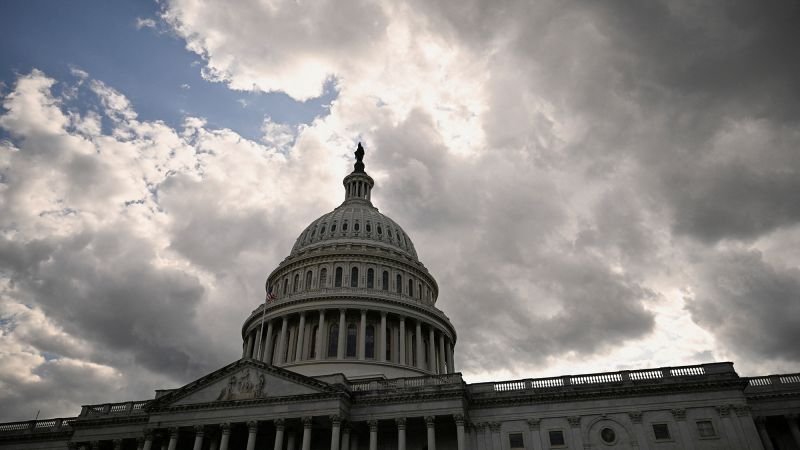 Trump’s tax cut faces a new snag: America’s debt crisis is back in the spotlight