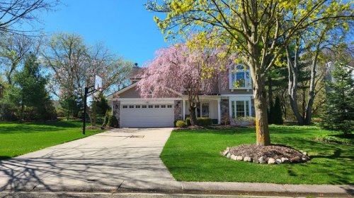 They tried to sell their homes without a real estate agent. Here’s how it went