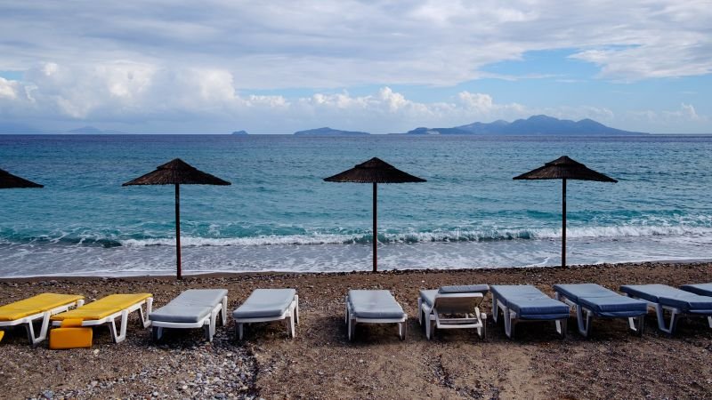 Tourist wins payout after missing out on sun loungers during family vacation