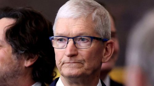 Trump says he has a ‘little problem’ with Tim Cook