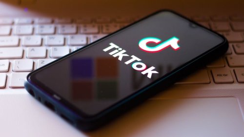 TikTok owner gets another week to sell its US business