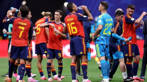 The great hydration debate takes over the World Cup
