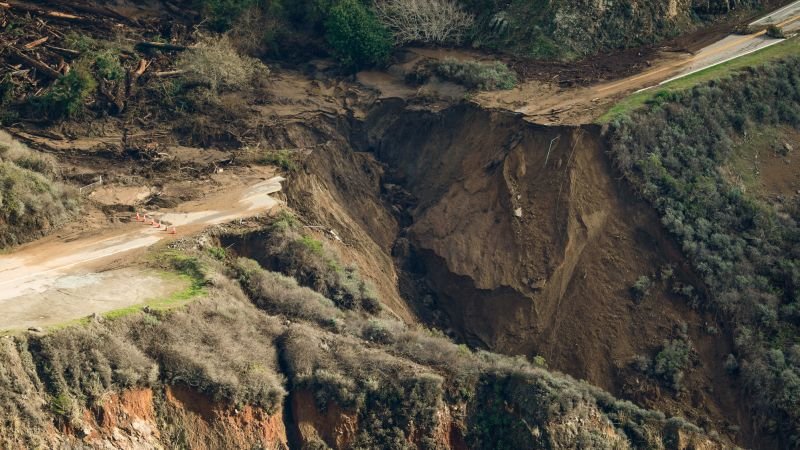 A huge piece of California’s Highway 1 near Big Sur collapsed into the ocean
