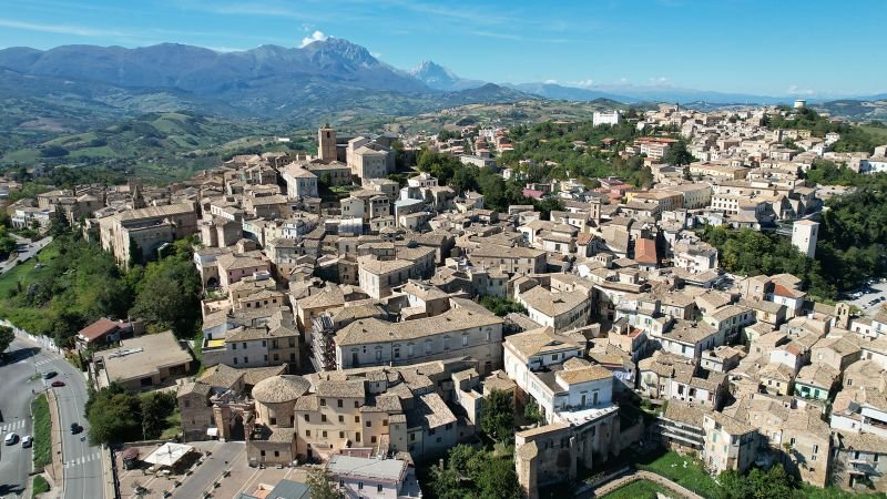 Travel Blogging and Earning