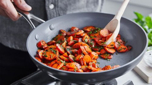 How to actually clean your nonstick cookware, according to experts