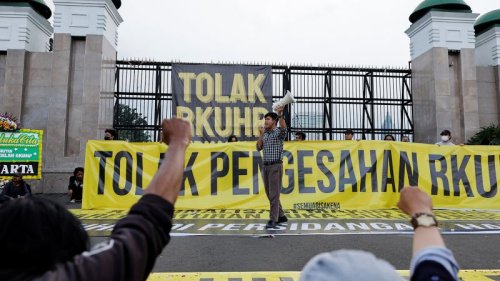Indonesia bans sex outside marriage as parliament passes sweeping new criminal code