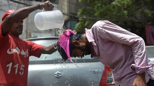 Pakistan hit by deadly cholera outbreak as heat wave grips South Asia