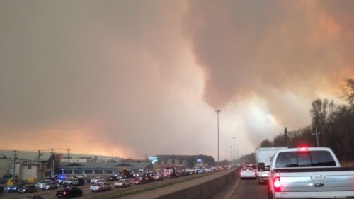 Alberta wildfire growing, may reach Saskatchewan