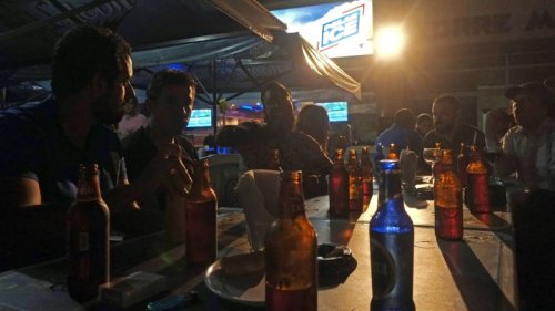 Venezuela: una planta de Cervecería Polar, paralizada por falta de insumos