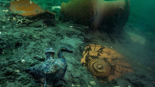 New discoveries off Egyptian coast reveal ‘treasures and secrets’