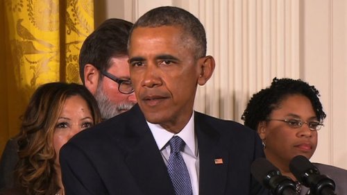 12 shot in Chicago on day Obama calls for action to end gun violence