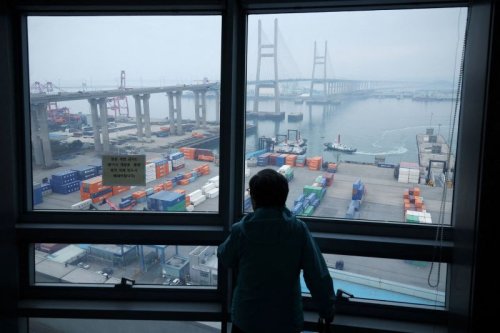 Want evidence Trump’s tariffs are upending the global economy? Here it is