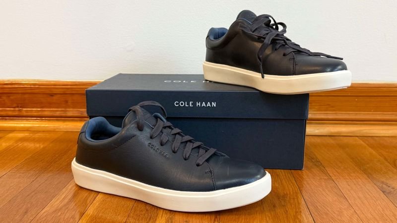 12 men's casual shoes that will spruce up your outfit, according to experts